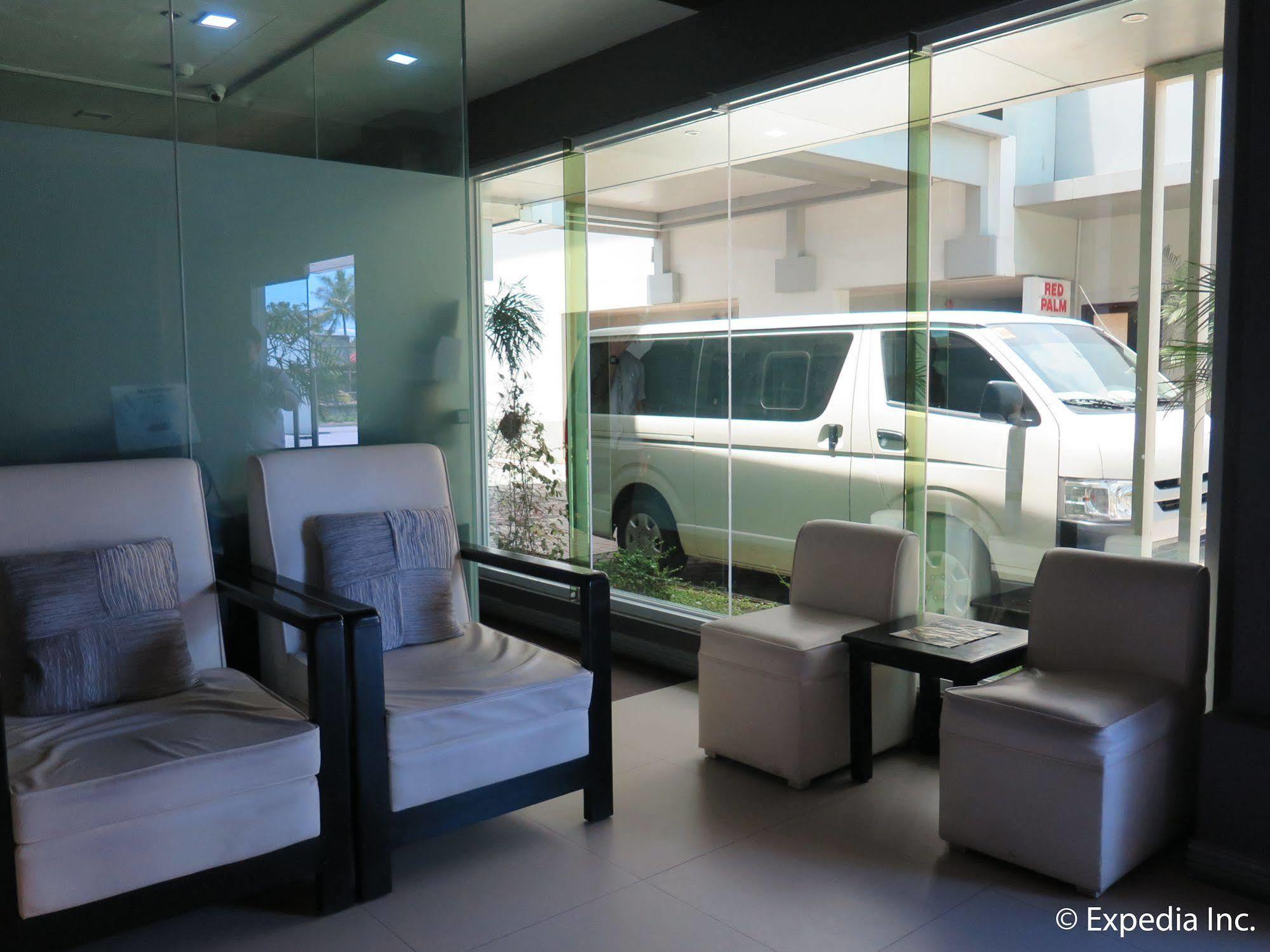The Lucky 9 Budget Hotel Tagum Bagian luar foto